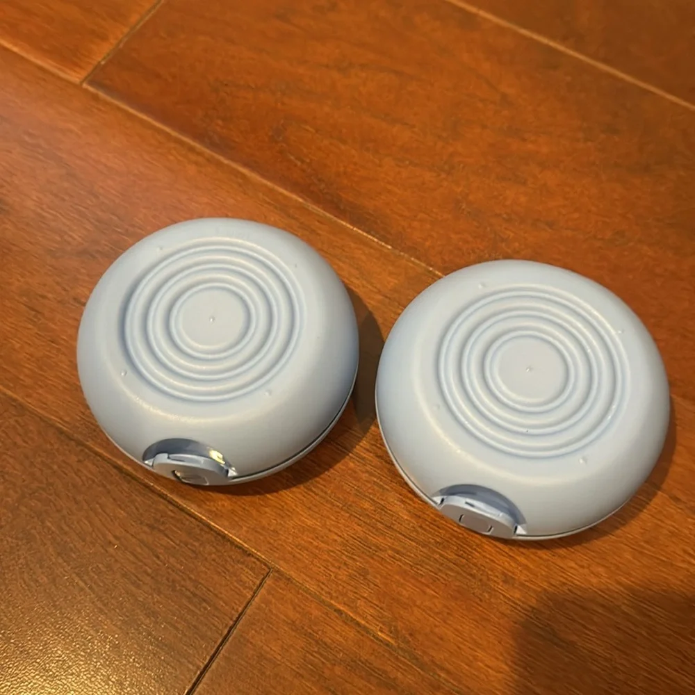 Tupperware, flexible containers set 3 flexible blue round great for snacks toys